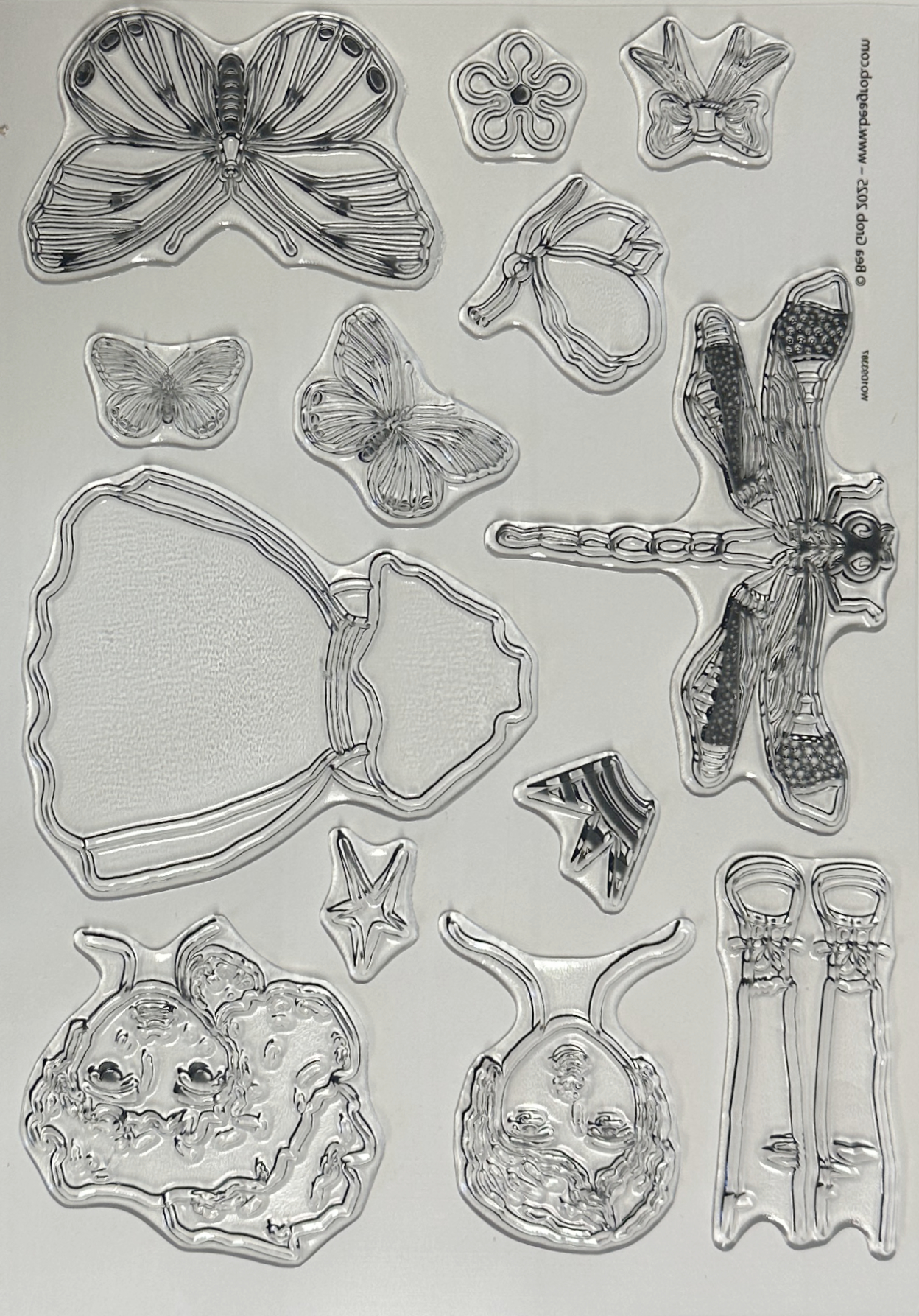 “A5 Photopolymer Stamp Set with my original drawings – butterflies, dragonfly & whimsical elements for art journaling & mixed media. / A5 Photopolymer-Stempelset mit meinen Zeichnungen – Schmetterlinge, Libelle & verspielte Elemente für Journals & Mixed Media.”